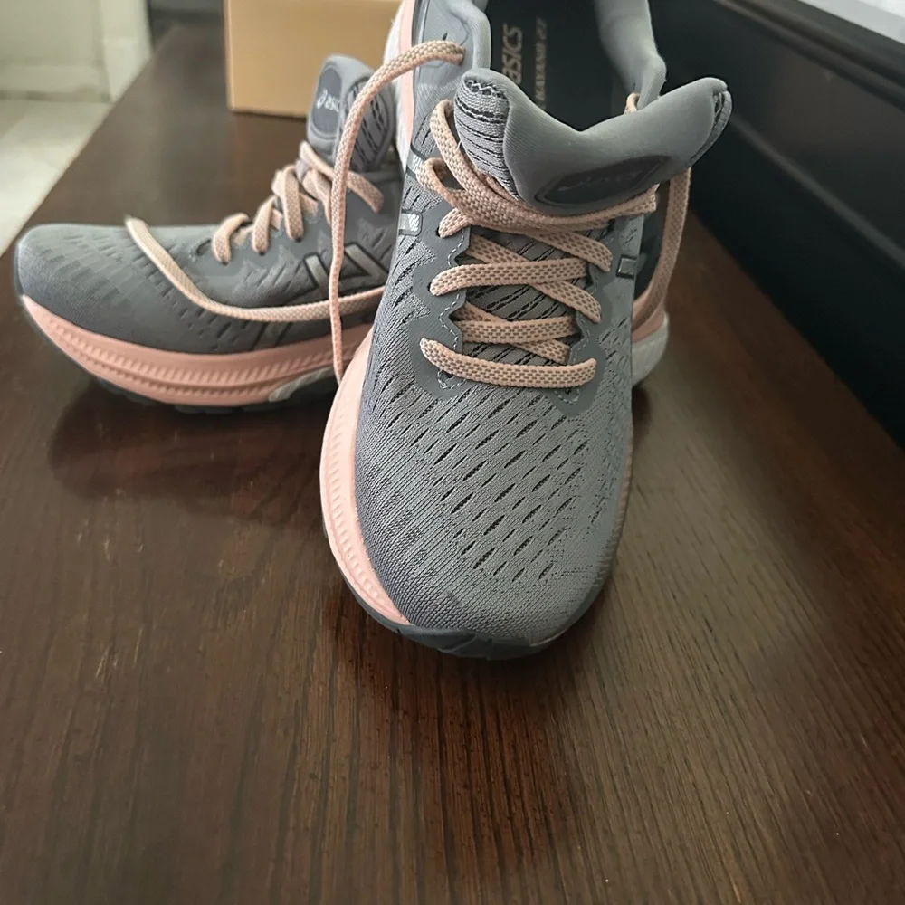 ASICS Women's Athletic Running Shoes - Gel Kayano 27 Gray and Pink - Picture 3 of 6